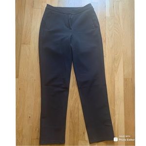 Lululemon On the Move Pant 28”